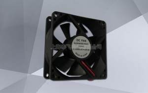 机器内部散热风扇-1